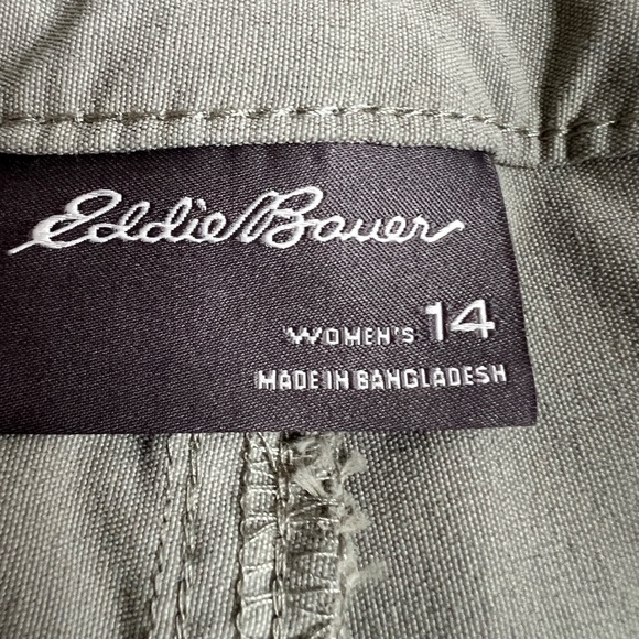 Eddie Bauer Rainier Capri Crop Pants Cargo Zippered Pocket Green UPF 50"+ Sz 14 - Picture 5 of 6
